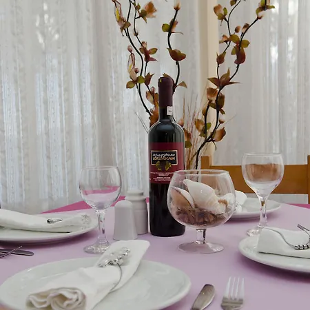 Szálloda Solon Toló